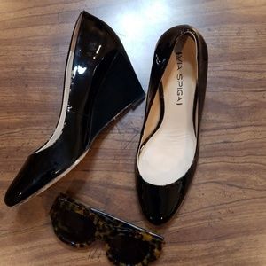 Via spiga black patent wedge 6.5